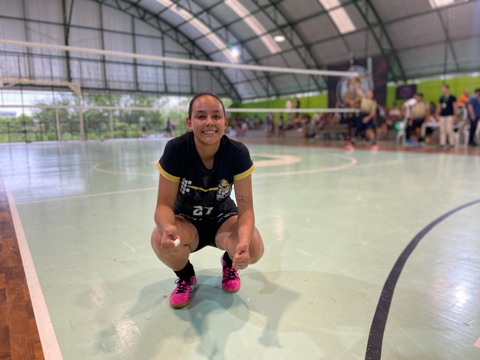 Júlia, do Câmpus Palhoça Bilíngue, após partida de vôlei no JIFSC.